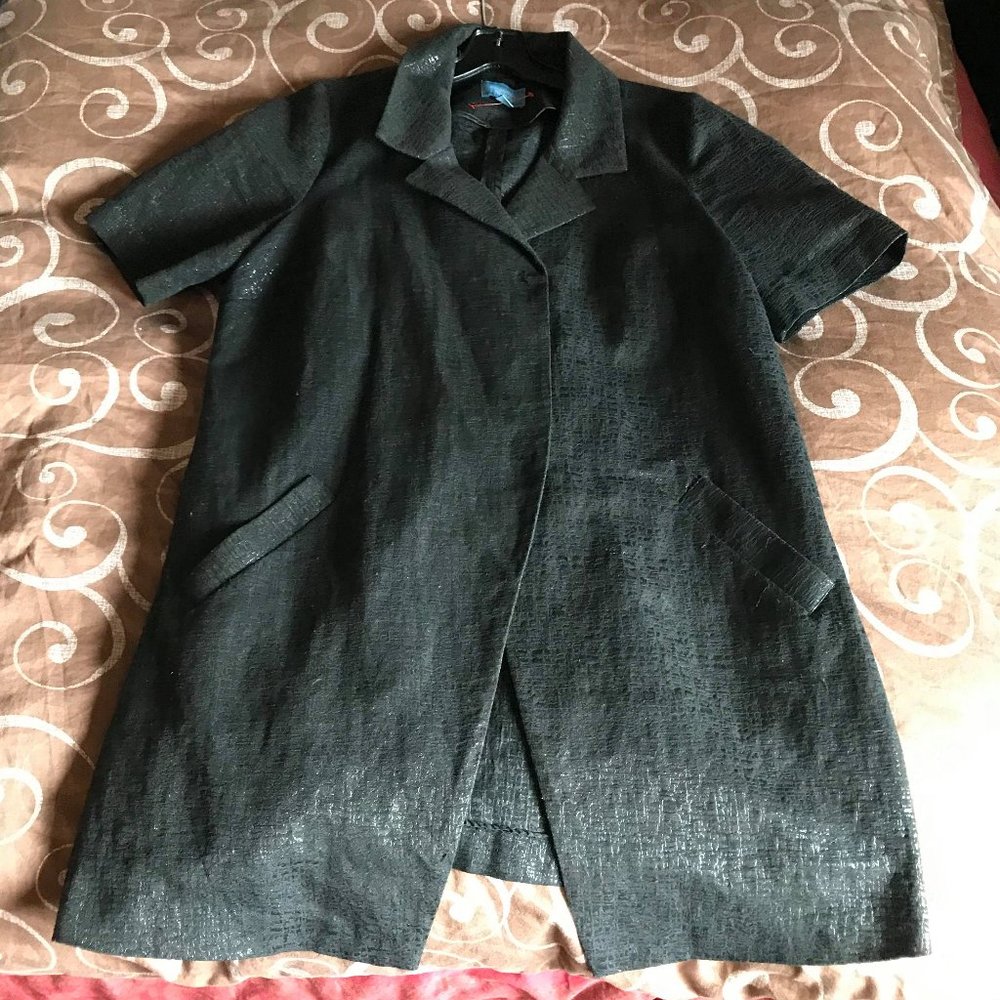 Black Short Sleeve Dressy Blazer by Vera Wang